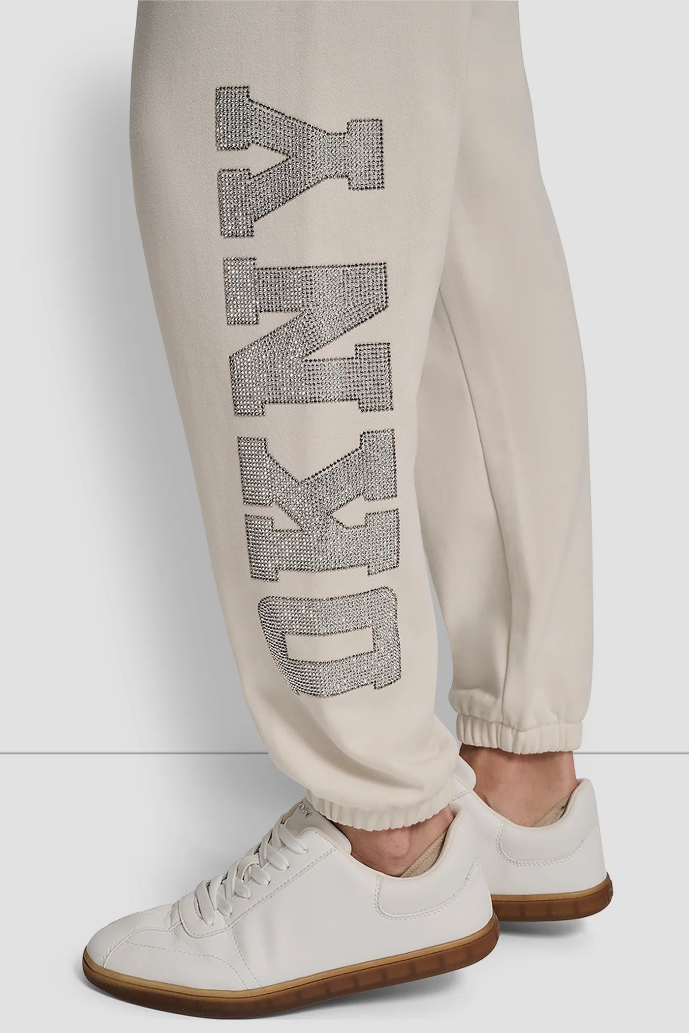 EXPLODED RHINESTONE VARISTY LOGO HIGH RISE RELAXED - Image 4